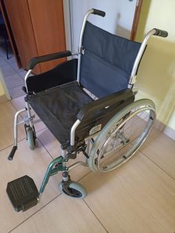 Кресло для людей с ограниченными возможностями